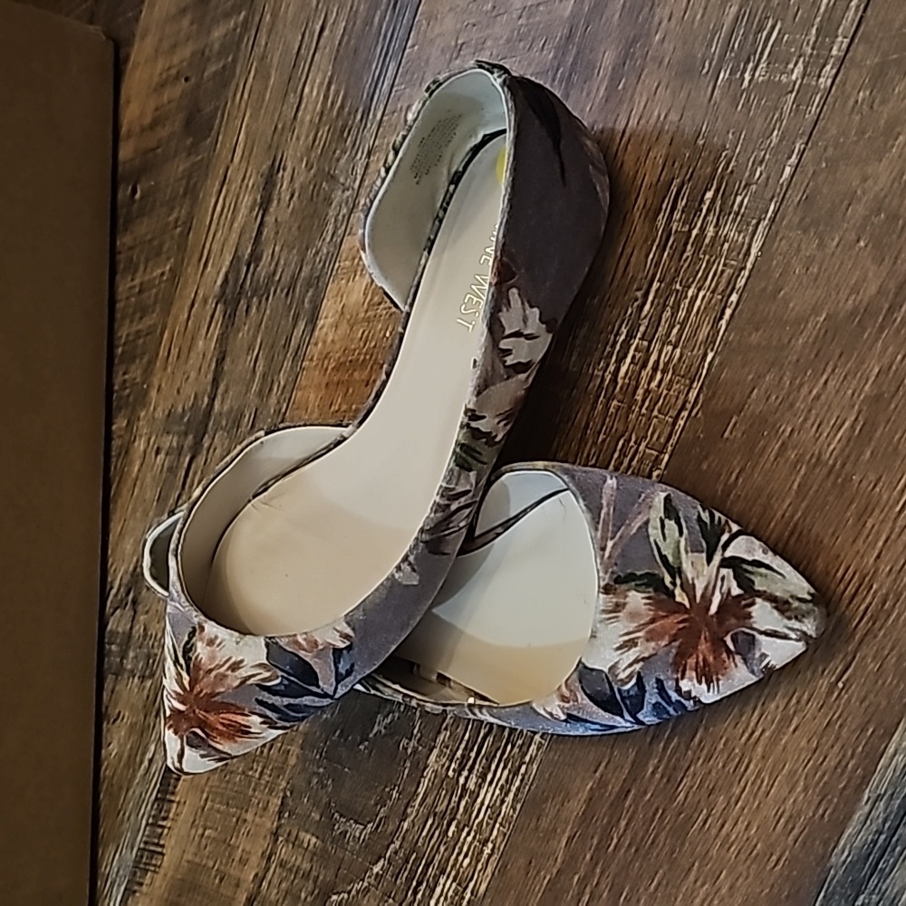 Nine West Flats